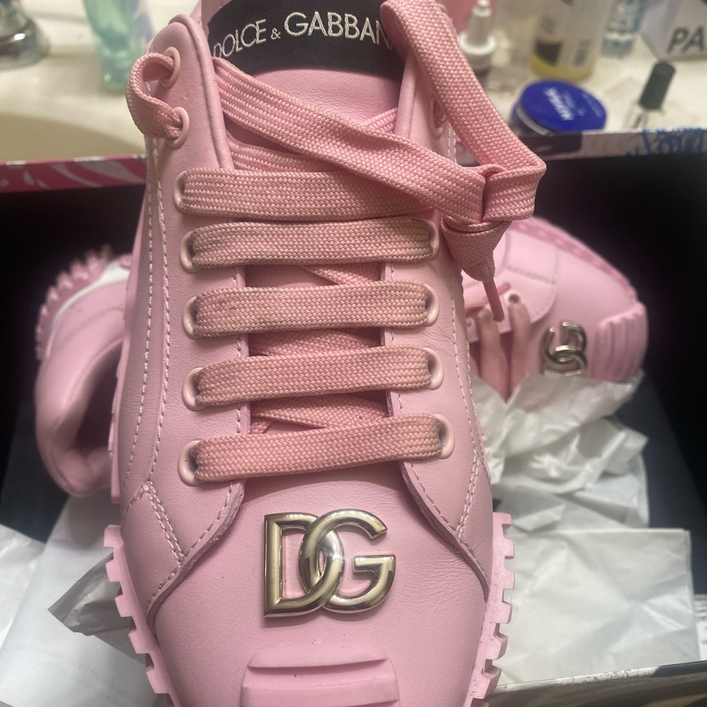 Worn 3 times total, very comfortable not heavy like designer shoes normally are.